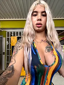 Snapshot of YouCandiSumisa chatting on September 2025 04:21:02 PM YouCandiSumisa online show from September 2025 04:21:02 PM