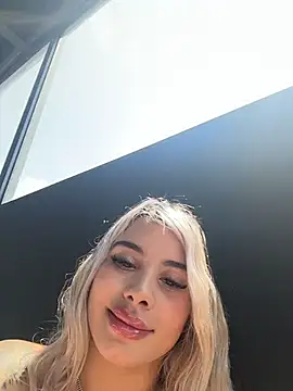 YouCandiSumisa online show from April 2026 06:38:01 PM