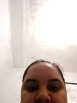 Snapshot of Gorditasexy2000 chatting on February 2026 04:01:02 AM Gorditasexy2000 online show from February 2026 04:01:02 AM