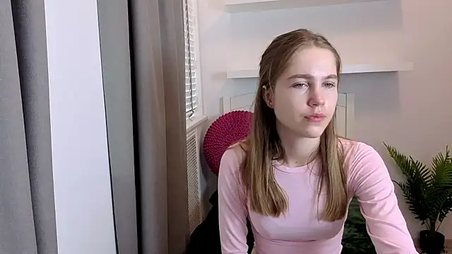 Snapshot of Spicy_Lexi chatting on March 2026 07:25:01 AM Spicy Lexi online show from March 2026 07:25:01 AM