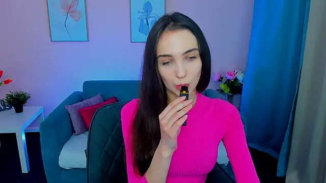 Snapshot of EllaSteele chatting on September 2025 01:15:02 PM EllaSteele online show from September 2025 01:15:02 PM