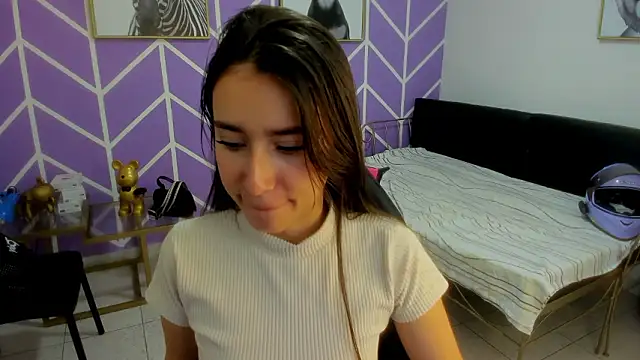 Adhara Kitten online show from February 2026 12:50:01 PM