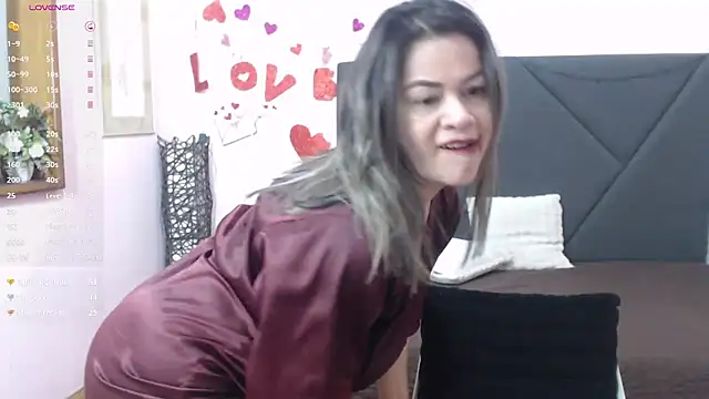 pamela echeverria online show from April 2026 01:52:02 PM