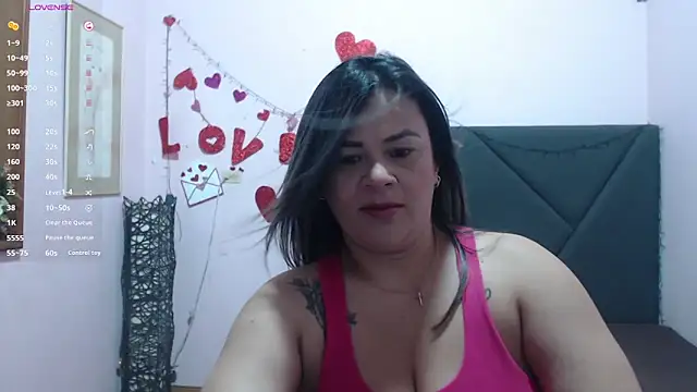 pamela echeverria online show from April 2026 11:08:02 AM