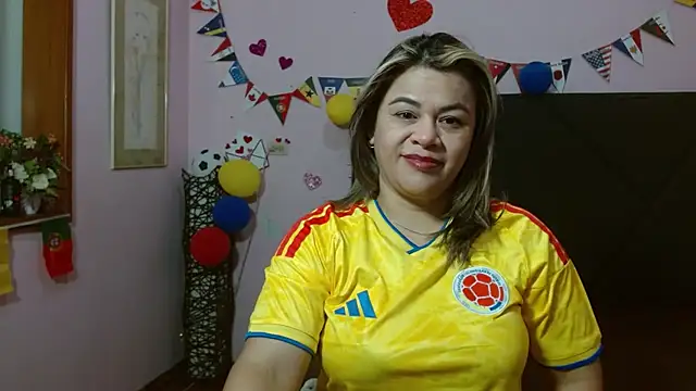 pamela echeverria online show from June 2026 11:37:02 AM