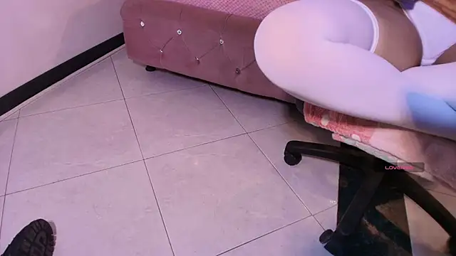 Terraelowen online show from November 2025 11:41:01 AM