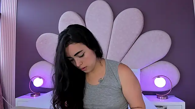 NickandAbby  online show from October 2025 01:01:01 PM