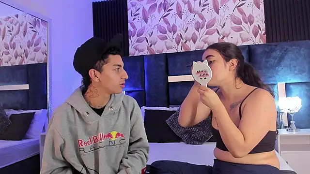 NickandAbby  online show from February 2026 12:41:01 PM