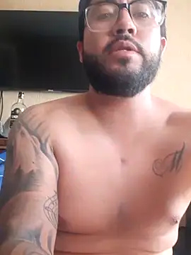 Snapshot of CompaWacho chatting on October 2025 05:53:01 PM CompaWacho online show from October 2025 05:53:01 PM