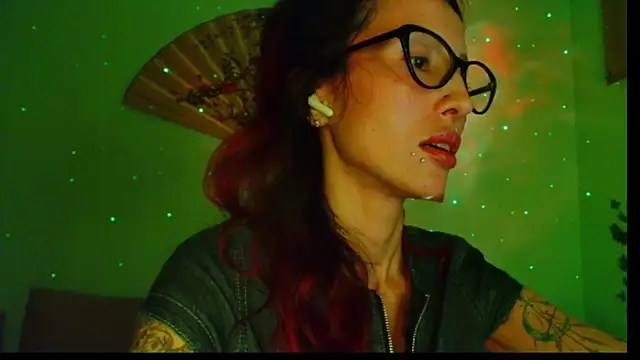 KiotoShine online show from November 2025 07:43:01 PM