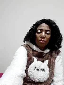 Snapshot of SEXYMOANSXX chatting on September 2025 03:21:01 AM SEXYMOANSXX online show from September 2025 03:21:01 AM