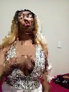 Snapshot of SEXYMOANSXX chatting on October 2025 05:23:02 PM SEXYMOANSXX online show from October 2025 05:23:02 PM