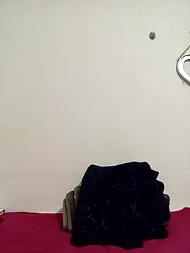 Snapshot of SEXYMOANSXX chatting on April 2026 02:25:02 PM SEXYMOANSXX online show from April 2026 02:25:02 PM