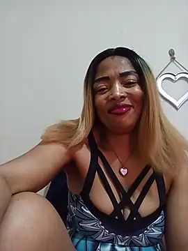 SEXYMOANSXX online show from May 2026 10:12:02 AM