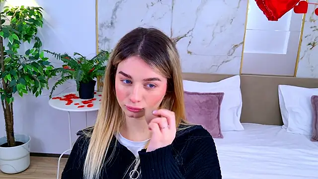 SweetyLicky online show from February 2026 04:13:02 PM