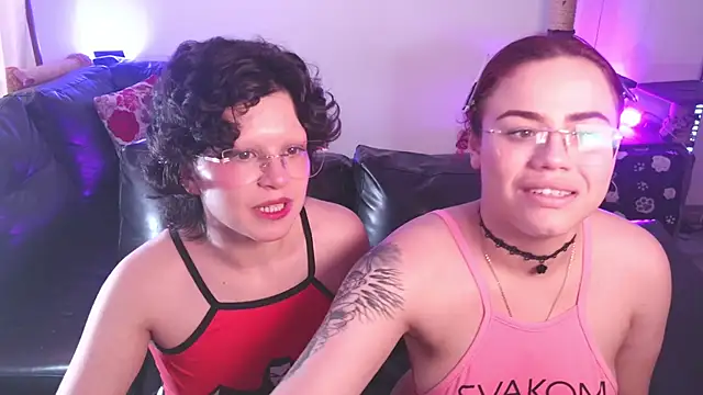 marsearth22  online show from January 2026 06:44:02 PM