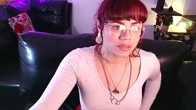 marsearth22  online show from January 2026 05:26:02 PM