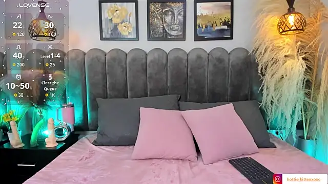 Viollet xoxo online show from September 2025 08:14:01 PM