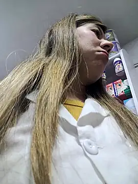 Snapshot of Sophie_del_Castillo chatting on September 2025 01:32:02 AM Sophie del Castillo online show from September 2025 01:32:02 AM