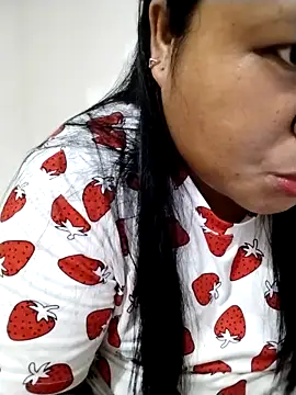 Snapshot of big_booty15 chatting on November 2025 12:10:02 AM big booty15 online show from November 2025 12:10:02 AM