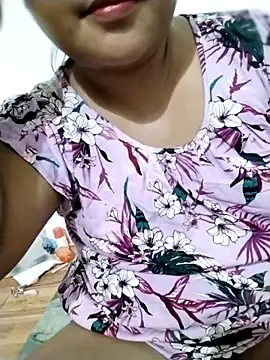 Snapshot of big_booty15 chatting on December 2025 01:21:02 AM big booty15 online show from December 2025 01:21:02 AM