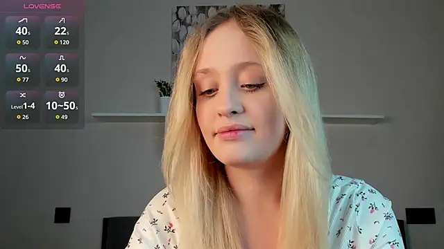 Snapshot of Julliakoill chatting on November 2025 06:22:01 AM Julliakoill online show from November 2025 06:22:01 AM