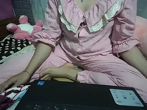 Snapshot of Xue_weng chatting on March 2026 12:32:01 PM Xue weng online show from March 2026 12:32:01 PM