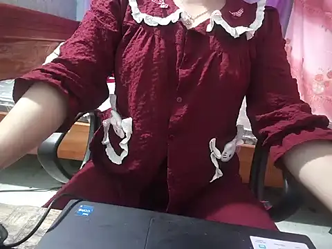 Snapshot of Xue_weng chatting on April 2026 03:28:02 PM Xue weng online show from April 2026 03:28:02 PM
