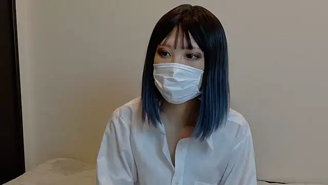 sarina at online show from September 2025 04:28:01 AM