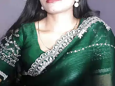 ROSE GOLDE online show from February 2026 05:25:01 PM