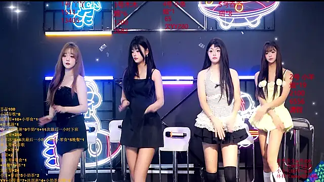 EYgirl222 online show from September 2025 12:29:01 PM