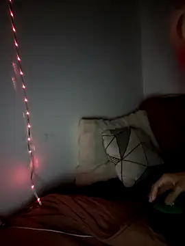 iamlalamilano online show from March 2026 11:07:02 PM