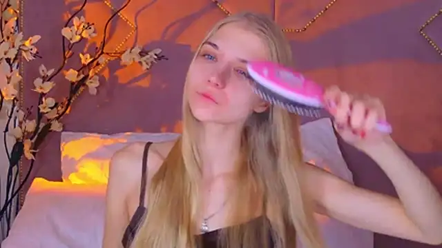 Snapshot of 4example_Chloe chatting on November 2025 10:27:01 AM 4example Chloe online show from November 2025 10:27:01 AM