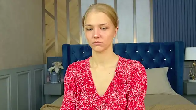 4example Chloe online show from May 2026 05:35:01 AM