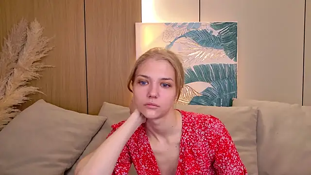 4example Chloe online show from May 2026 05:25:02 AM