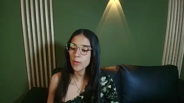 Snapshot of DanielaMonroe chatting on November 2025 08:42:01 PM DanielaMonroe online show from November 2025 08:42:01 PM