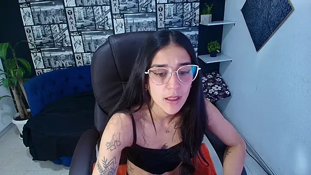 Snapshot of DanielaMonroe chatting on December 2025 08:46:01 PM DanielaMonroe online show from December 2025 08:46:01 PM