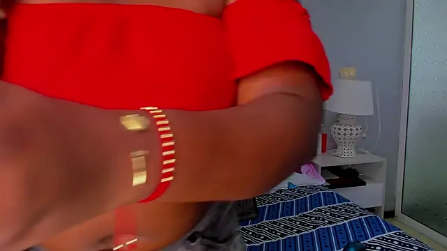 TANISHA HILL online show from October 2025 07:33:02 PM