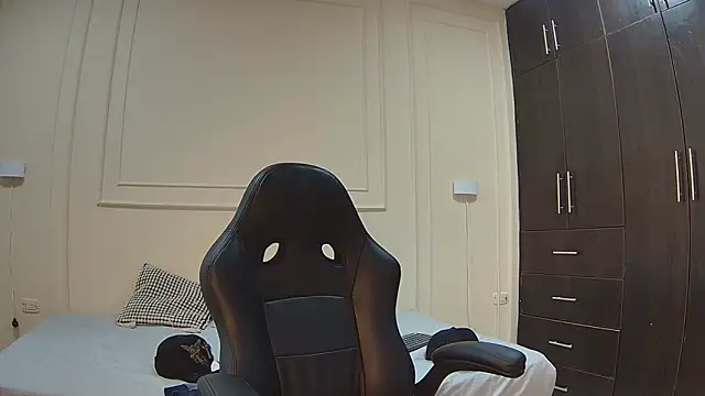 nathan shimmer online show from December 2025 09:11:02 PM