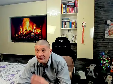 Snapshot of SpartacusDaddy48 chatting on February 2026 05:25:02 AM SpartacusDaddy48 online show from February 2026 05:25:02 AM