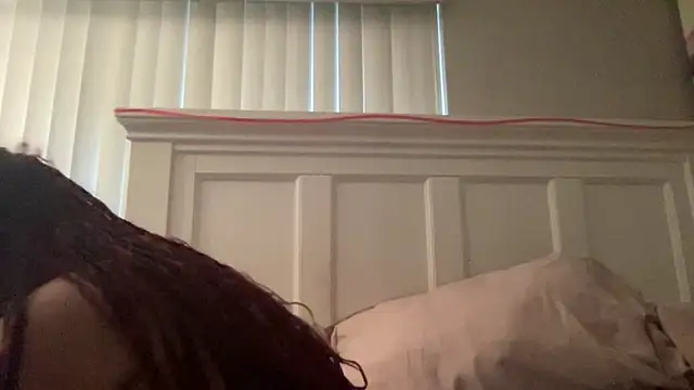 Snapshot of sweetnjuicyyy chatting on September 2025 01:16:02 AM sweetnjuicyyy online show from September 2025 01:16:02 AM