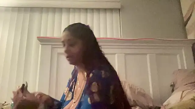 Snapshot of sweetnjuicyyy chatting on September 2025 03:17:02 AM sweetnjuicyyy online show from September 2025 03:17:02 AM