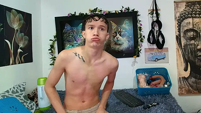 Snapshot of Patrick_phoenix chatting on October 2025 03:24:01 PM Patrick phoenix online show from October 2025 03:24:01 PM