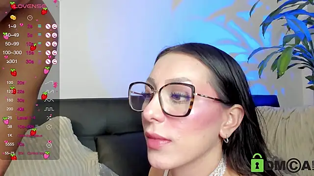 Snapshot of Scarlett_Jackson2 chatting on July 2026 06:17:02 AM Scarlett Jackson2 online show from July 2026 06:17:02 AM