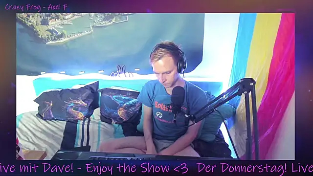 Snapshot of DaveLindau chatting on September 2025 04:11:01 PM DaveLindau online show from September 2025 04:11:01 PM