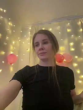 LucieMack online show from February 2026 04:25:01 PM