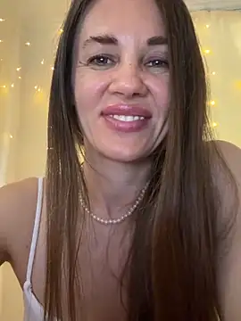 LucieMack online show from May 2026 10:36:01 AM