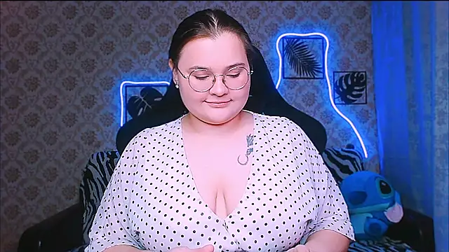 InLoveWithLife26 online show from November 2025 10:04:02 AM