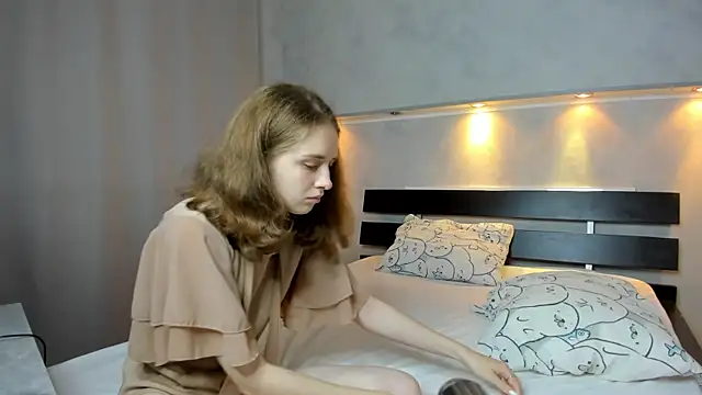 Snapshot of Camilla_Kelly chatting on September 2025 12:22:02 AM Camilla Kelly online show from September 2025 12:22:02 AM