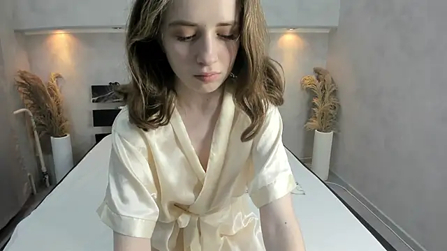 Snapshot of Camilla_Kelly chatting on October 2025 01:29:01 AM Camilla Kelly online show from October 2025 01:29:01 AM